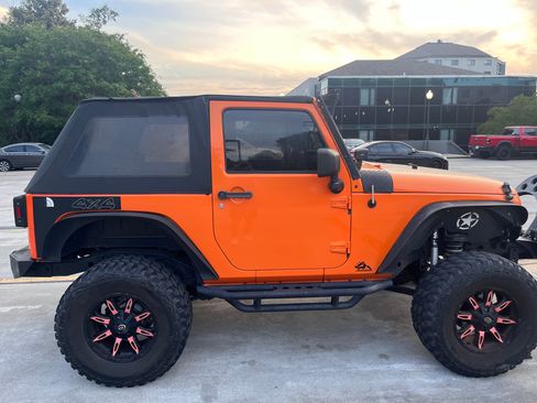 Used 2012 Jeep Wrangler Sport AWD/4WD image 4