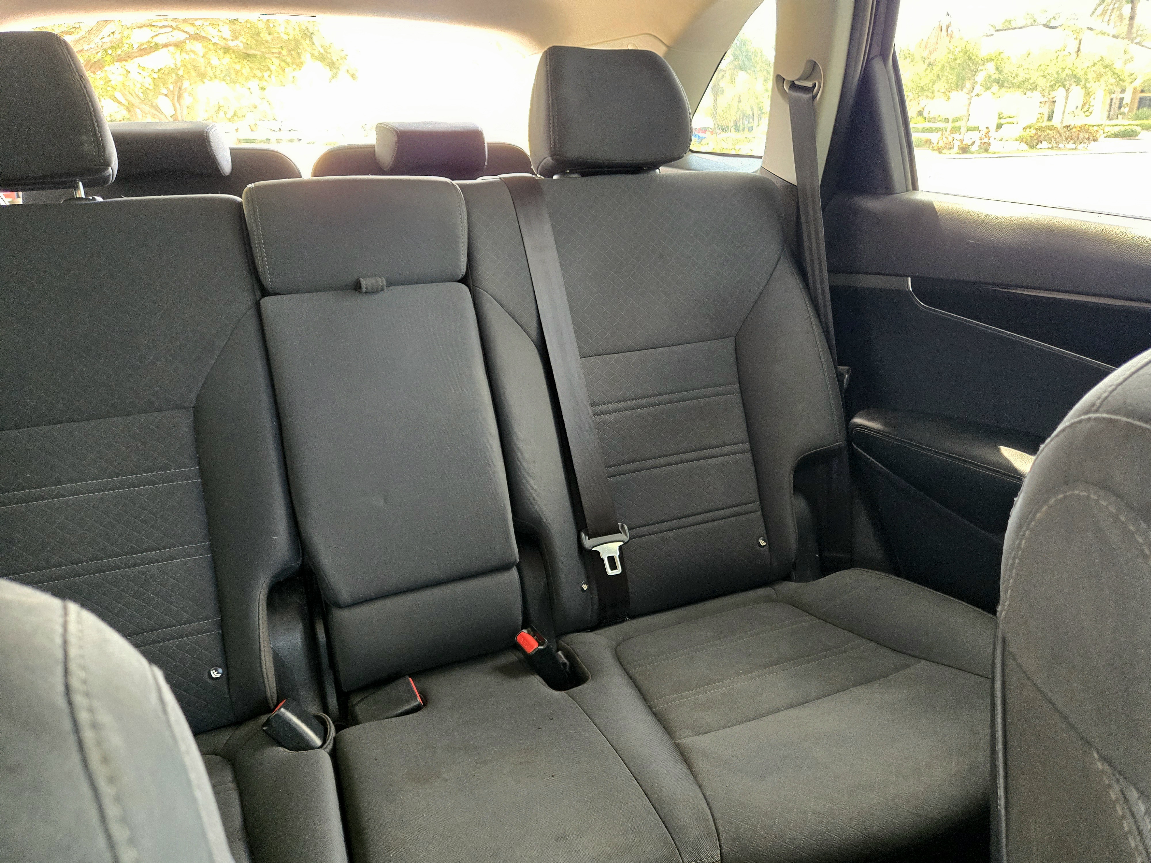 Used 2019 Kia Sorento L FWD image 10
