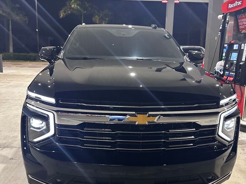 Used 2025 Chevrolet Tahoe LT w/ Comfort Package image 6