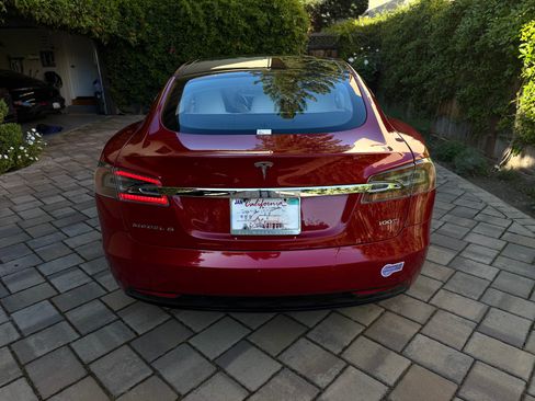 Used 2017 Tesla Model S 100D image 4