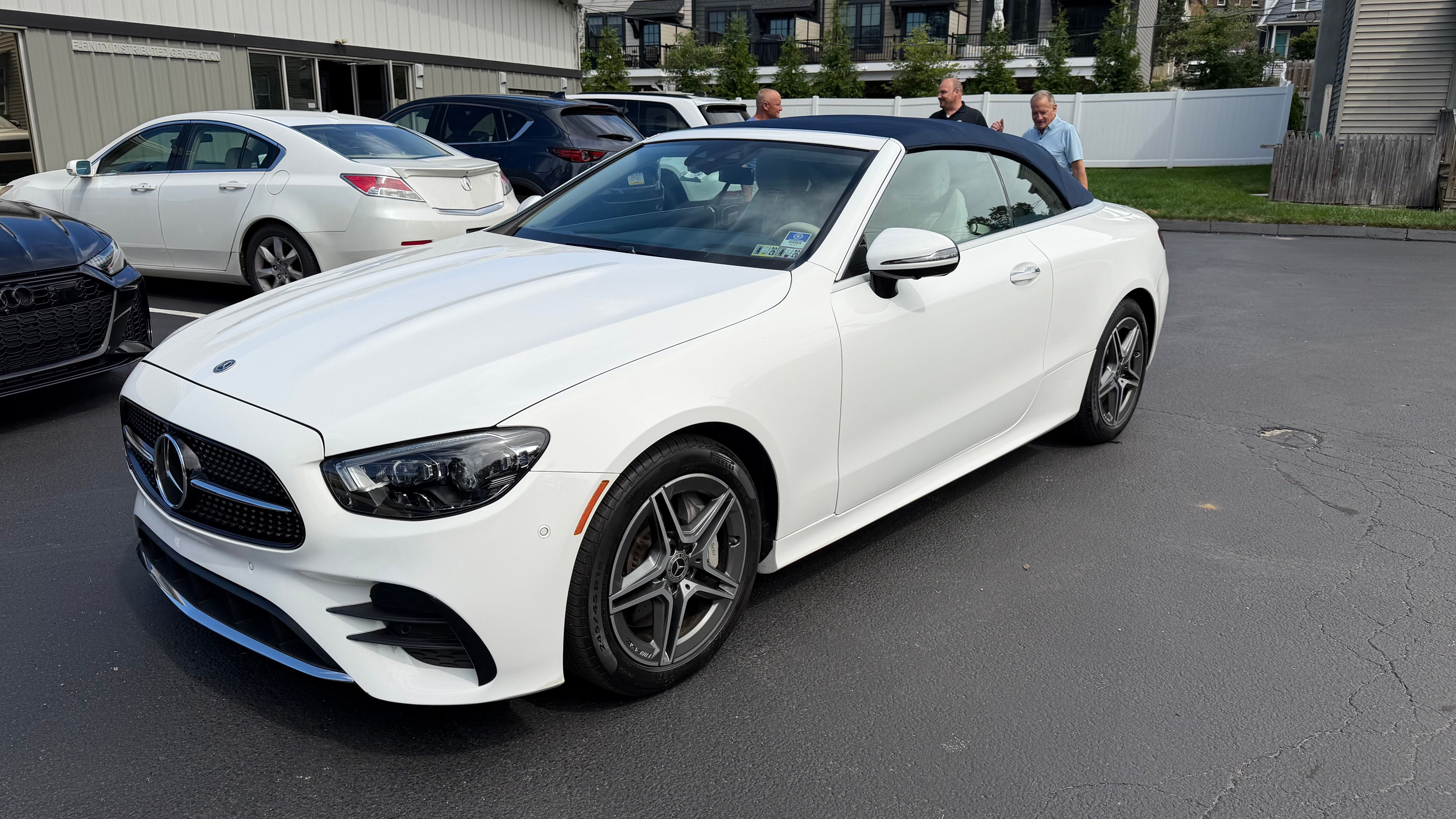 Used 2021 Mercedes-Benz E 450 4MATIC Cabriolet image 2