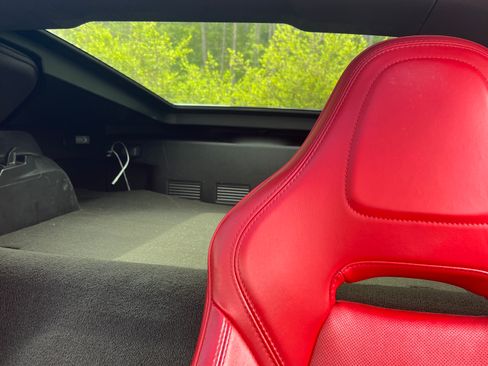 Used 2015 Chevrolet Corvette Stingray Coupe w/ Battery Protection Package RWD image 17