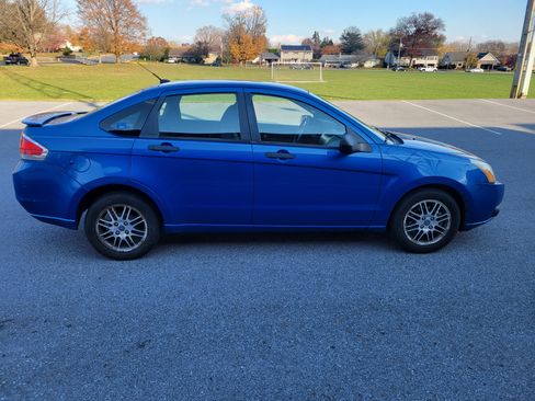 Used 2011 Ford Focus SE w/ 201A Rapid Spec Order Code image 5