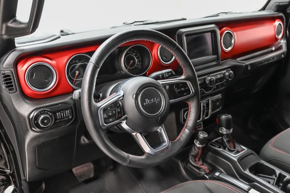 Used 2018 Jeep Wrangler Unlimited Rubicon AWD/4WD image 12