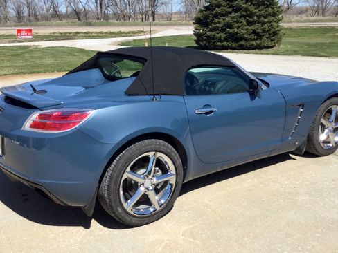 Used 2008 Saturn Sky Red Line RWD image 4