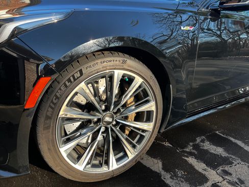 Used 2022 Cadillac CT5 V Blackwing image 6