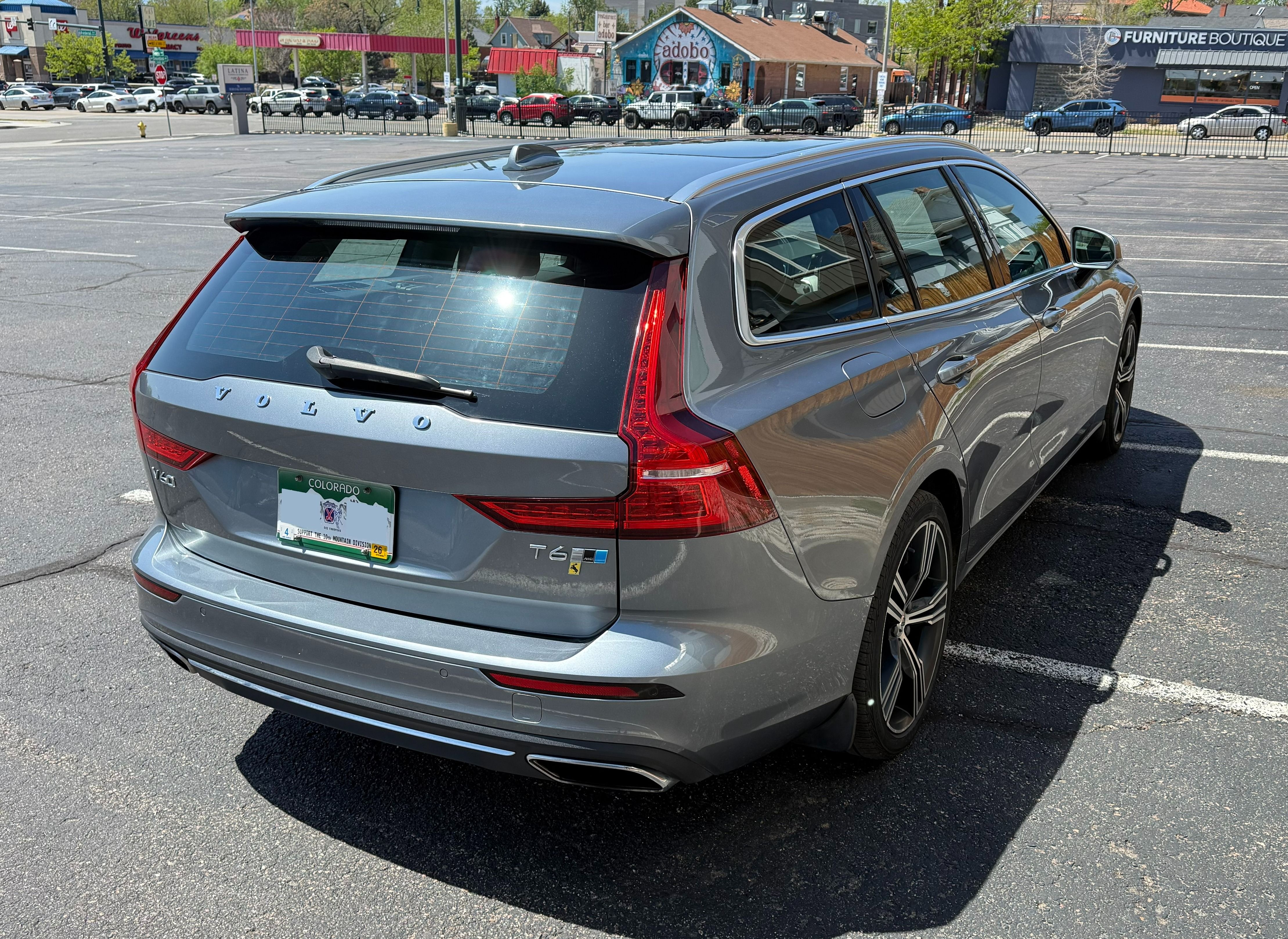 Used 2019 Volvo V60 T6 Inscription AWD/4WD image 10