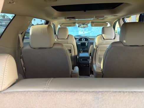 Used 2011 Buick Enclave CXL w/ Trailering Provision Package AWD/4WD image 12