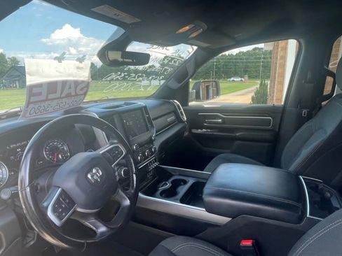 Used 2022 RAM 1500 Big Horn AWD/4WD image 6