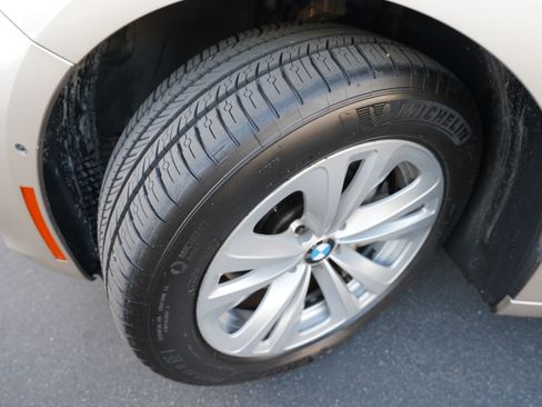 Used 2014 BMW 535i Gran Turismo image 9