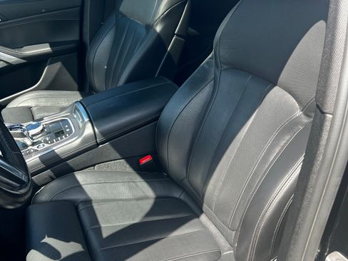 Used 2021 BMW X6 M50i AWD/4WD image 9