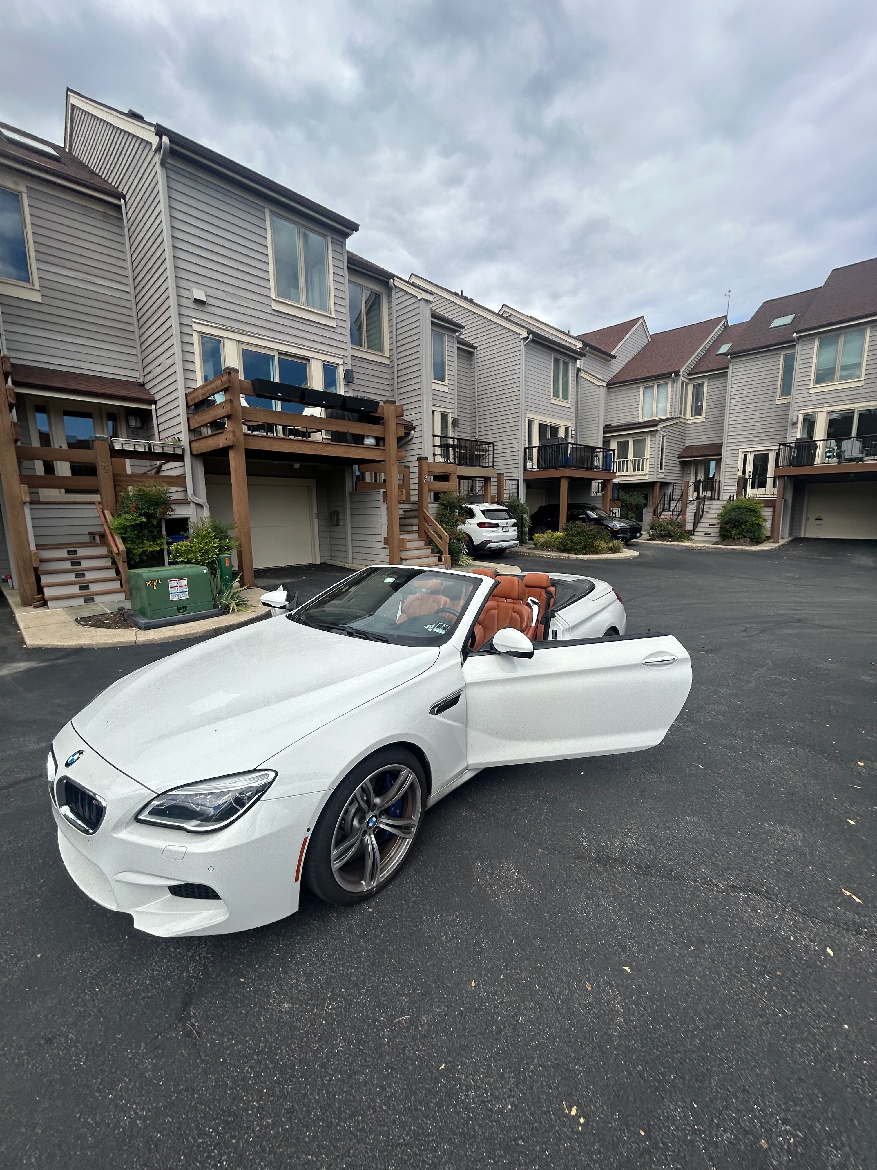 Used 2016 BMW M6 Convertible RWD image 17