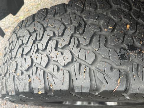 Used 2020 RAM 1500 Laramie AWD/4WD image 10