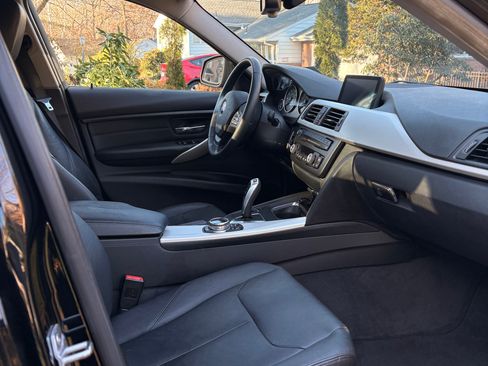 Used 2014 BMW 320i xDrive Sedan image 15