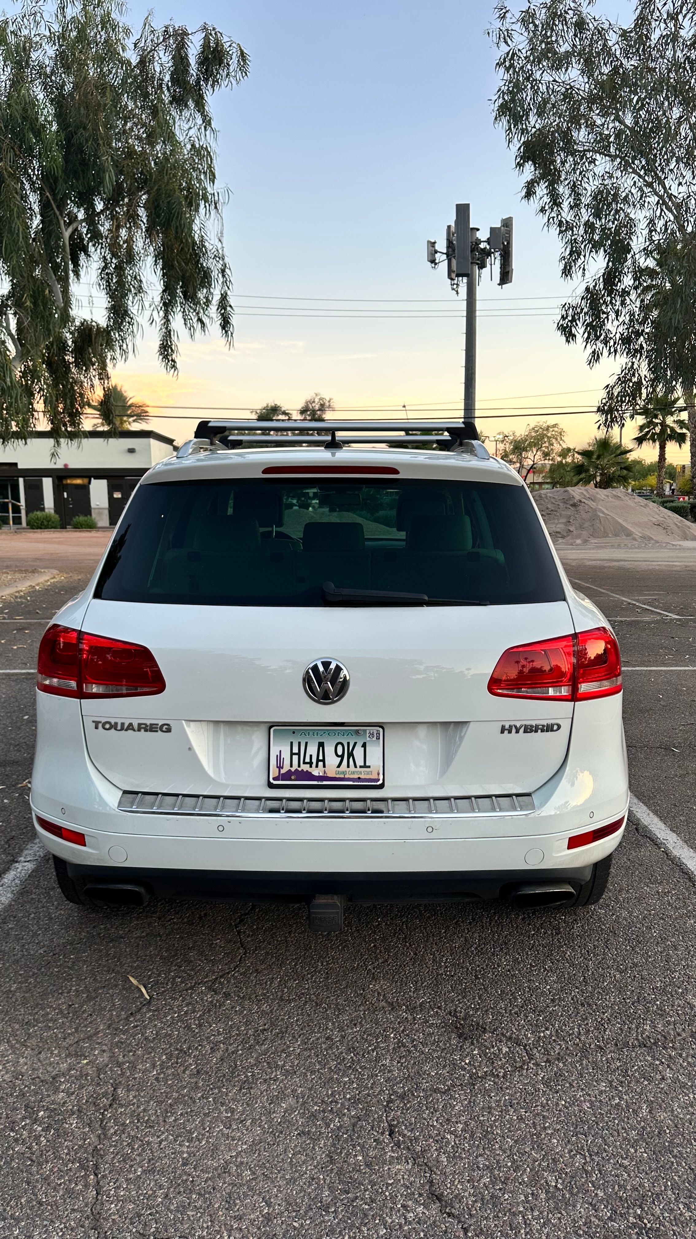 Used 2012 Volkswagen Touareg Hybrid AWD/4WD image 8