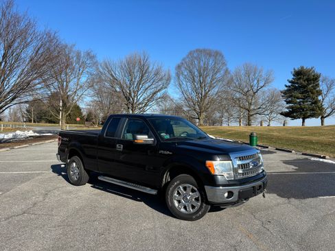 Used 2013 Ford F150 XLT w/ Luxury Equipment Group image 11