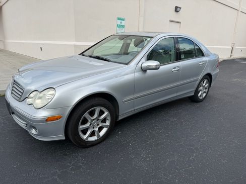 Used 2007 Mercedes-Benz C 280 Sedan image 1
