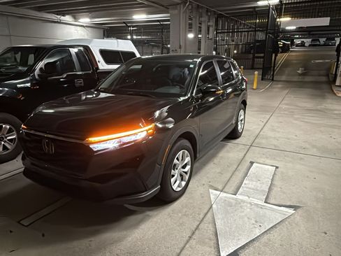 Used 2024 Honda CR-V LX image 2