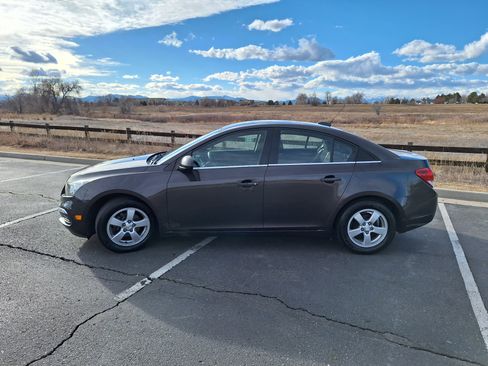 Used 2015 Chevrolet Cruze LT image 1