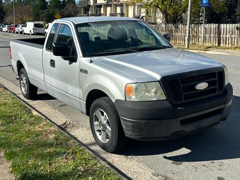 Used 2007 Ford F150 XLT image 2