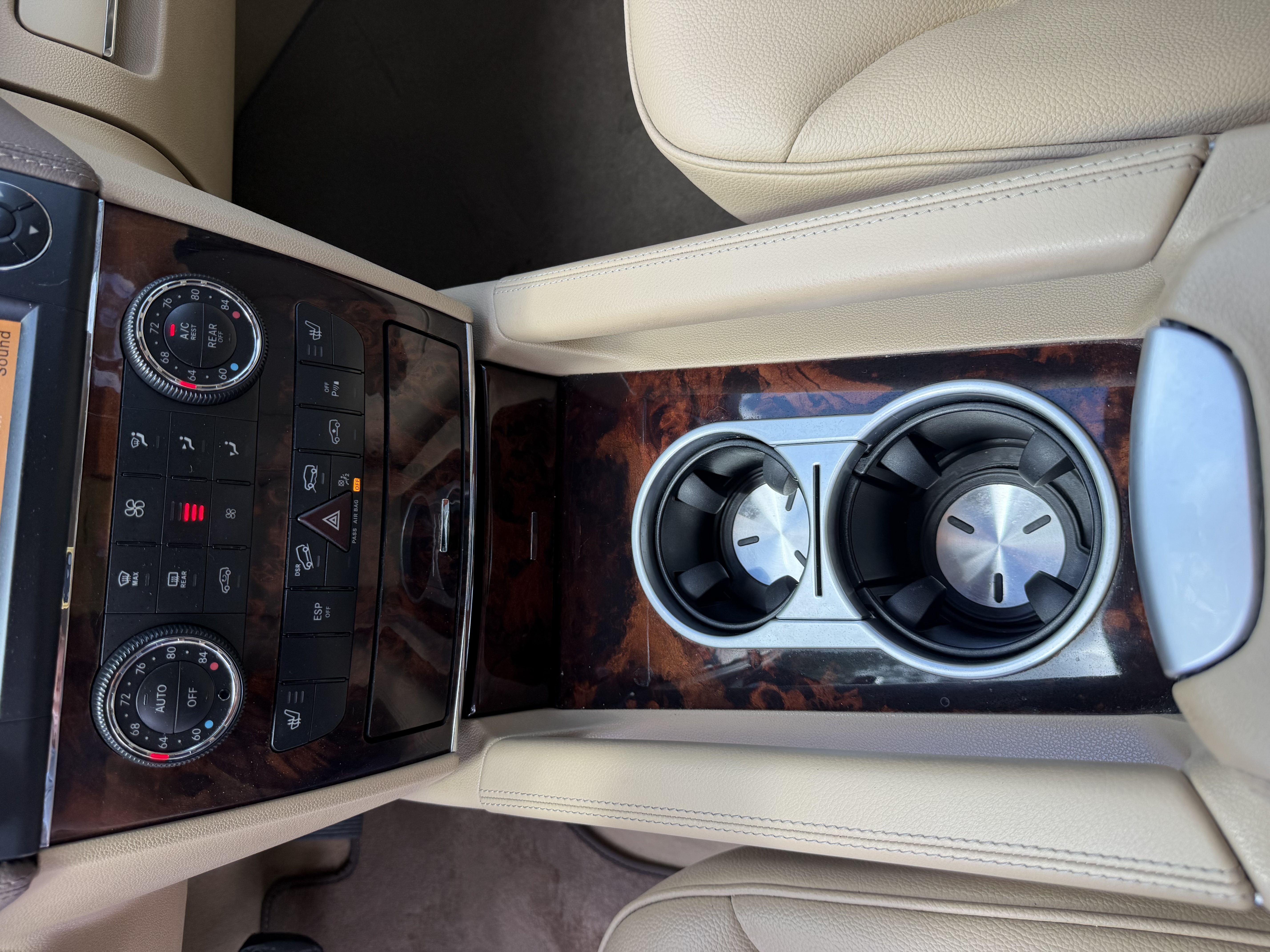 Used 2011 Mercedes-Benz GL 450 4MATIC w/ Premium 2 Pkg image 28