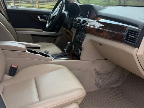 Used 2012 Mercedes-Benz GLK 350 2WD image 9