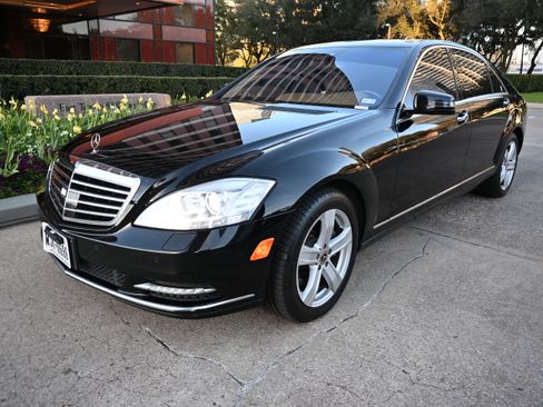 Used 2013 Mercedes-Benz S 550 image 2