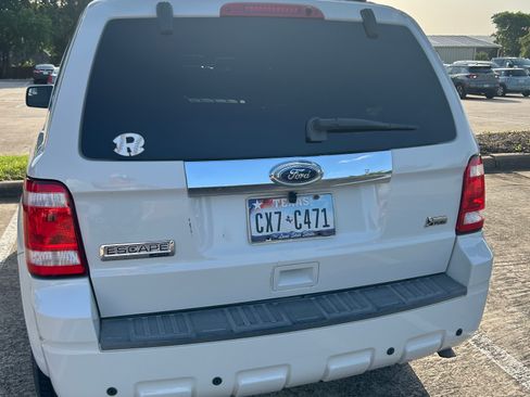 Used 2010 Ford Escape Limited image 8