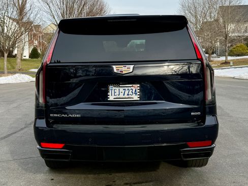 Used 2023 Cadillac Escalade Sport Platinum image 9