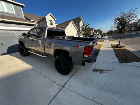 Used 2012 GMC Sierra 1500 SLE w/ Power Tech Package image 4