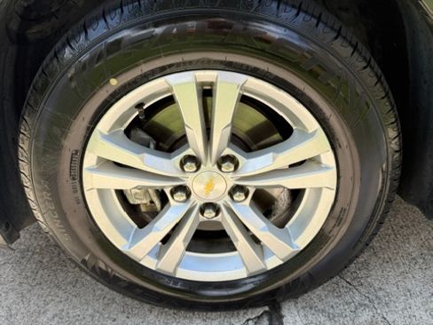 Used 2014 Chevrolet Equinox LT w/ Driver Convenience Package FWD image 9