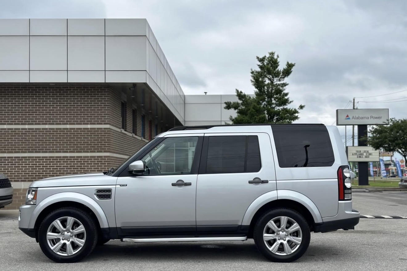 Used 2016 Land Rover LR4 HSE AWD/4WD image 8