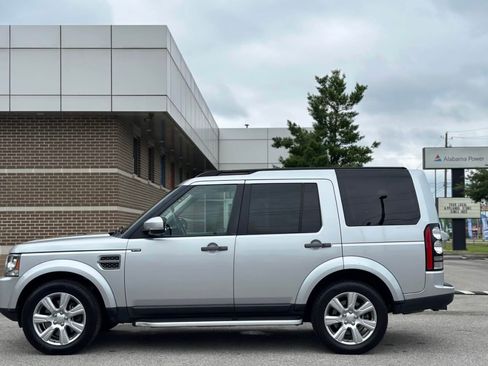 Used 2016 Land Rover LR4 HSE AWD/4WD image 8