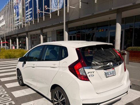 Used 2019 Honda Fit EX image 2
