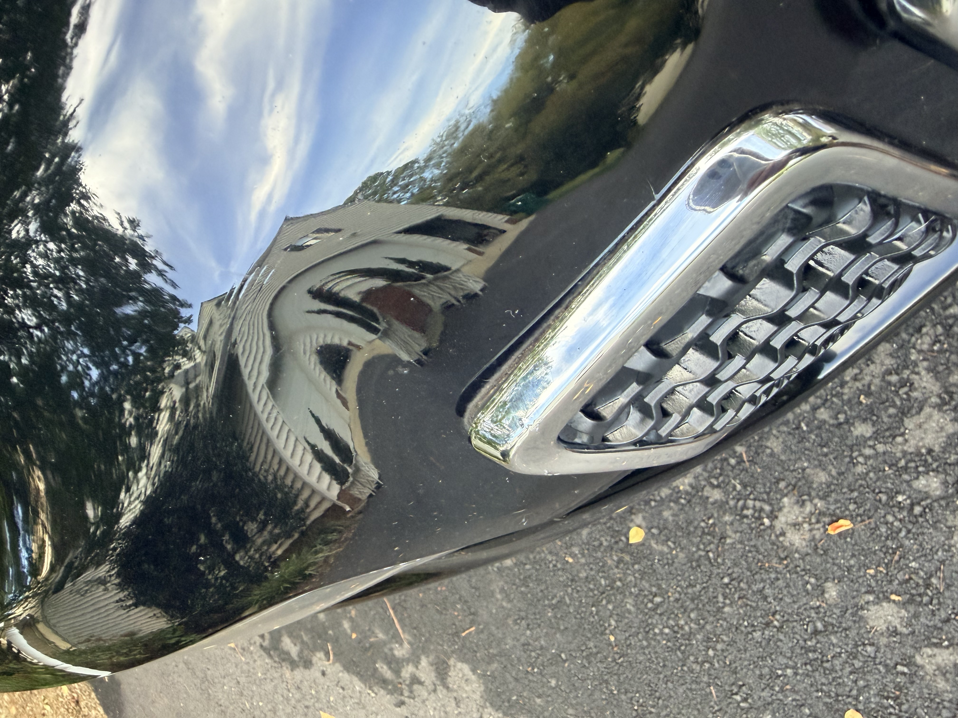 Used 2019 Jeep Cherokee Limited FWD image 9