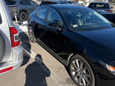 Used 2019 MAZDA MAZDA3 AWD Sedan w/ Select Package image 8