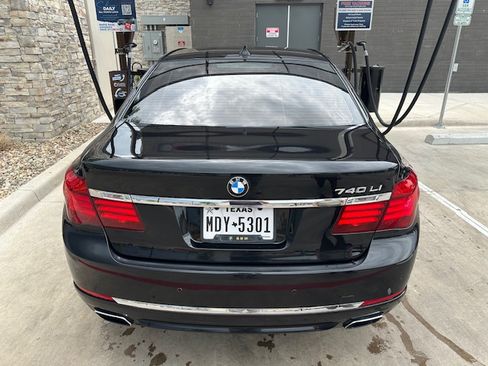 Used 2013 BMW 740Li image 2