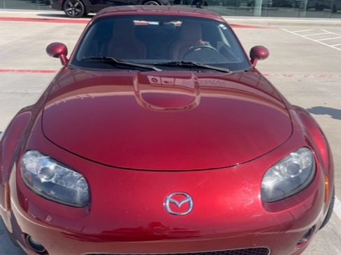 Used 2008 MAZDA MX-5 Miata Grand Touring w/ Premium Pkg image 11