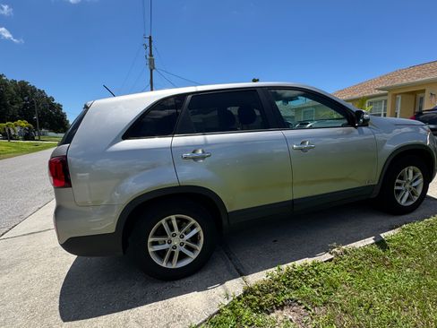Used 2014 Kia Sorento LX AWD/4WD image 8