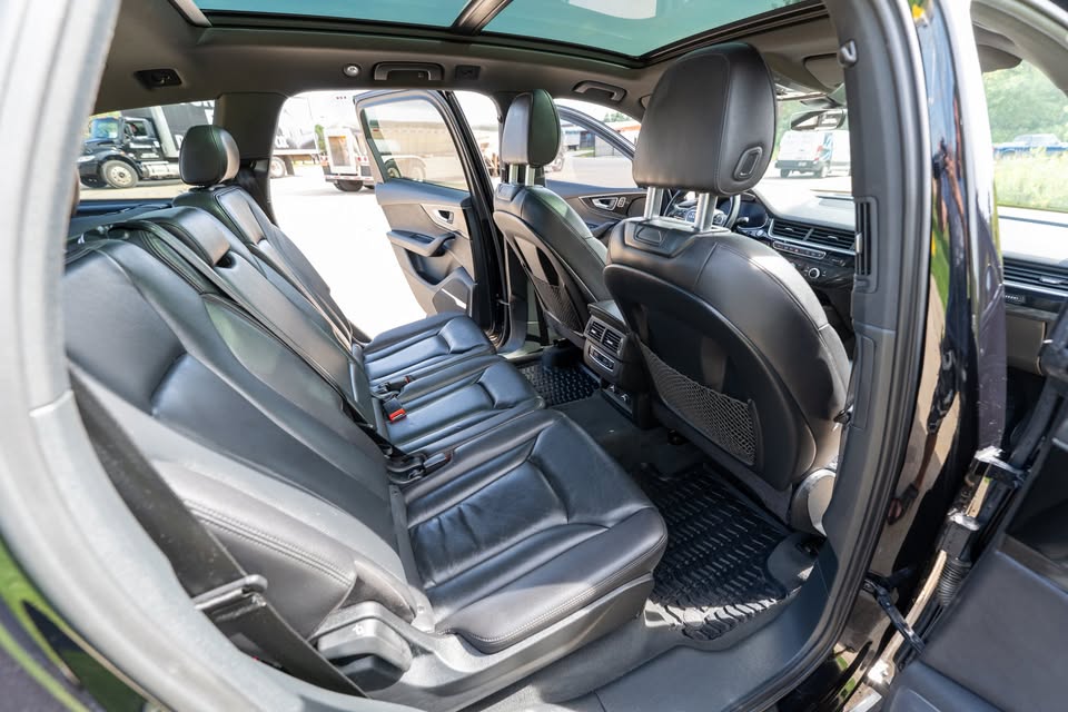 Used 2018 Audi Q7 3.0T Premium Plus AWD/4WD image 14