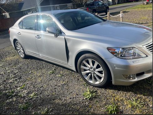 Used 2010 Lexus LS 460 L image 6