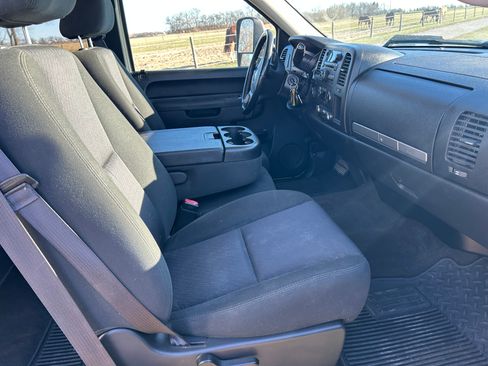 Used 2013 Chevrolet Silverado 3500 LT w/ Interior Plus Package image 13