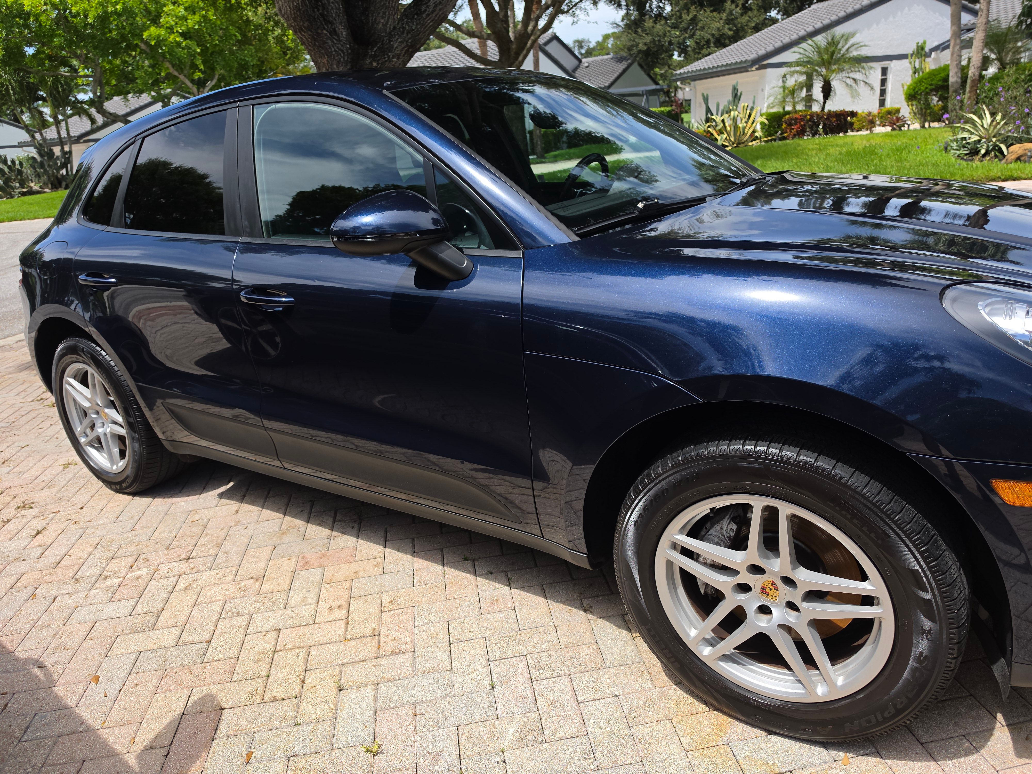 Used 2017 Porsche Macan AWD/4WD image 15