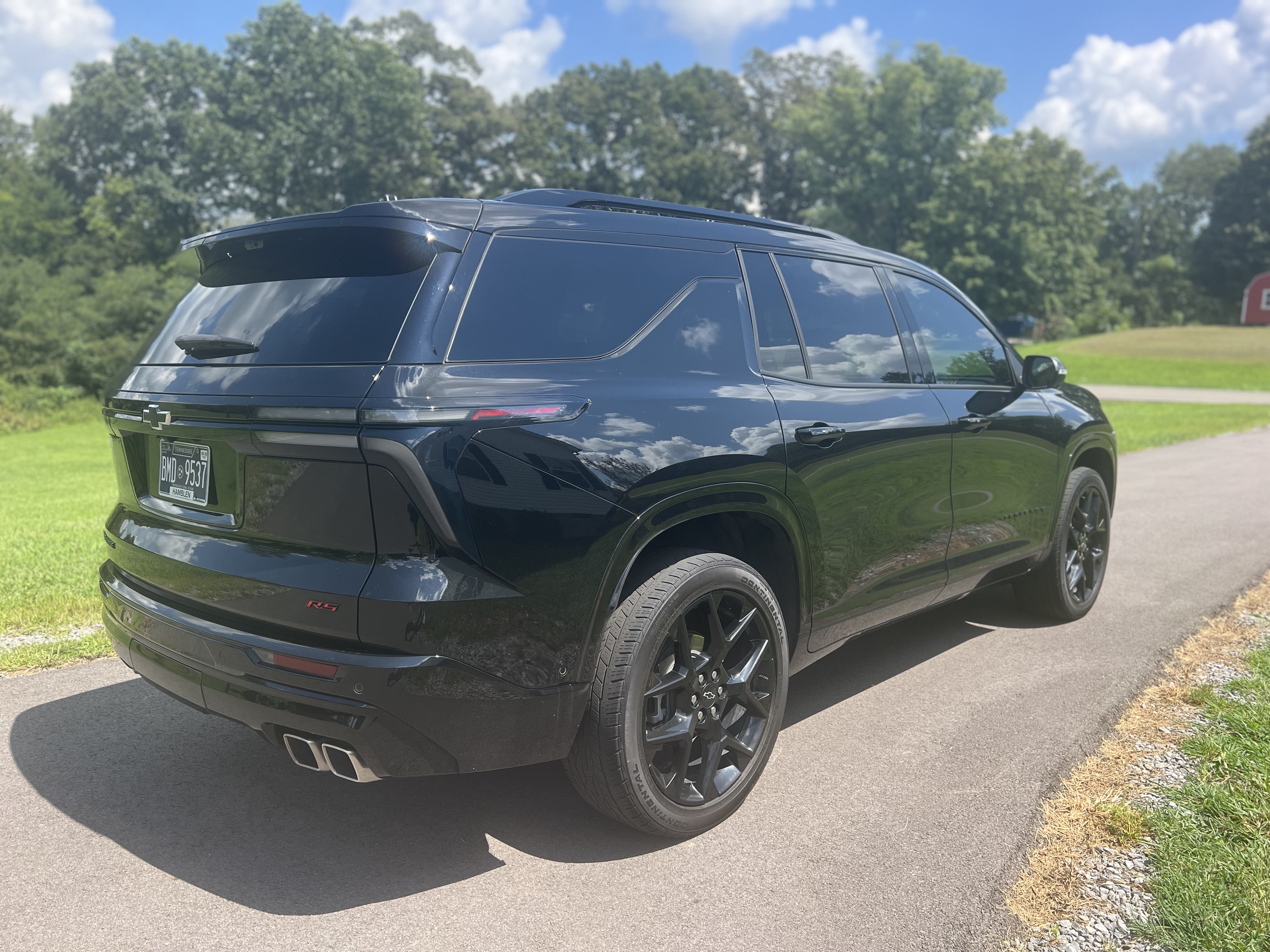 Used 2025 Chevrolet Traverse RS w/ LPO, Floor Liner Package FWD image 8