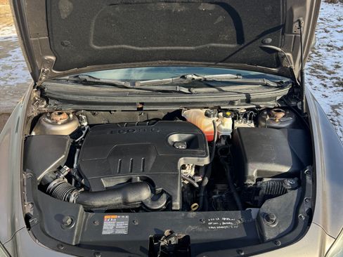 Used 2010 Chevrolet Malibu LS image 14
