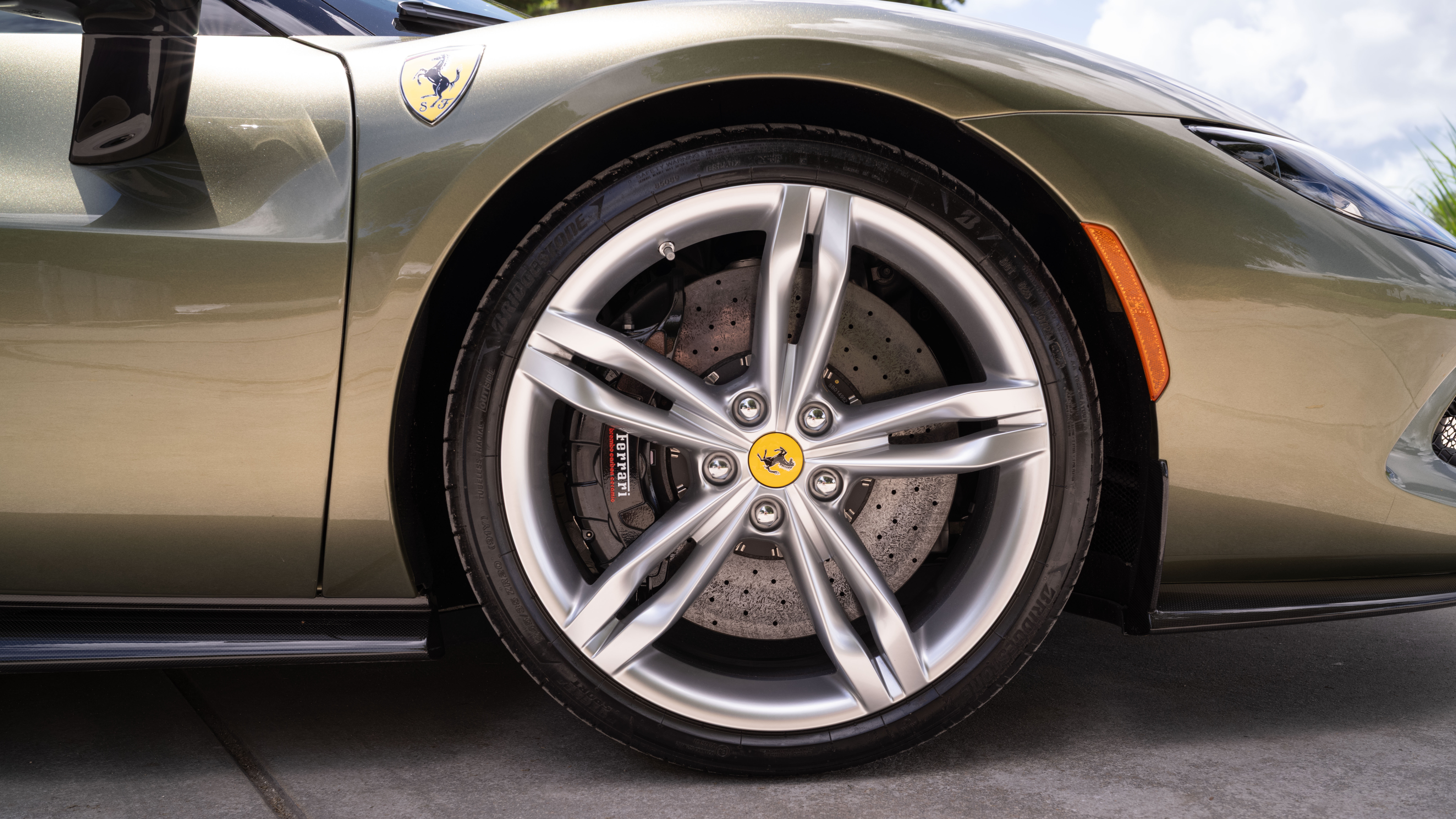 Used 2025 Ferrari 296 GTB RWD image 9