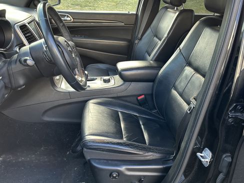 Used 2014 Jeep Grand Cherokee Limited w/ Trailer Tow Group IV image 10