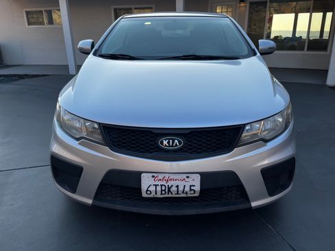 Used 2012 Kia Forte Koup EX image 2