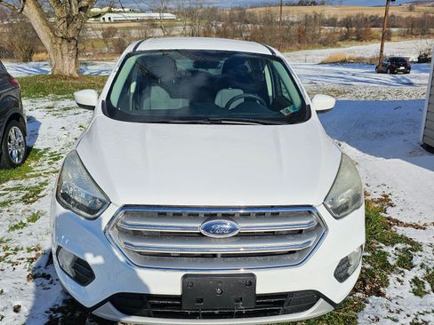 Used 2017 Ford Escape SE image 14