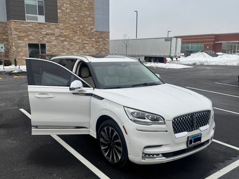 Used 2020 Lincoln Aviator Black Label Grand Touring image 3